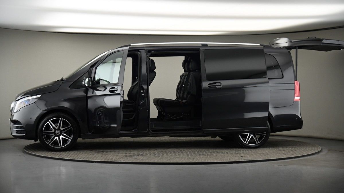 More views of Mercedes-Benz V Class