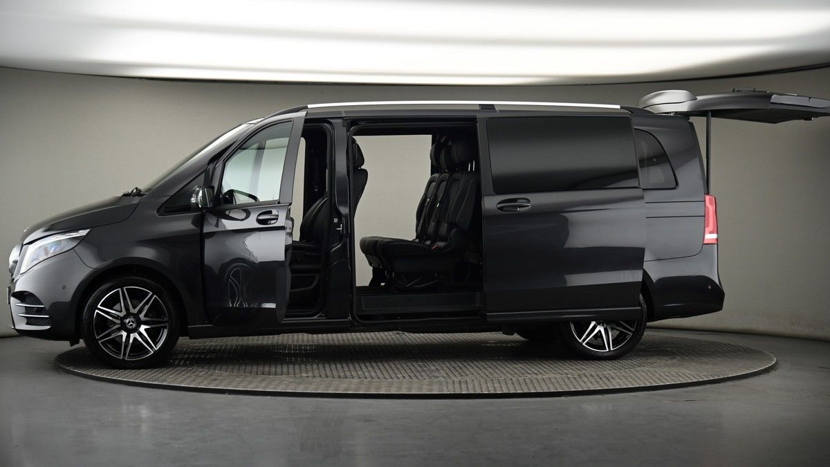 More views of Mercedes-Benz V Class