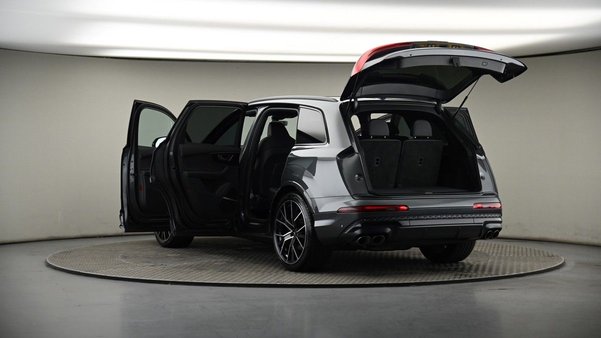 Audi SQ7 Image 7