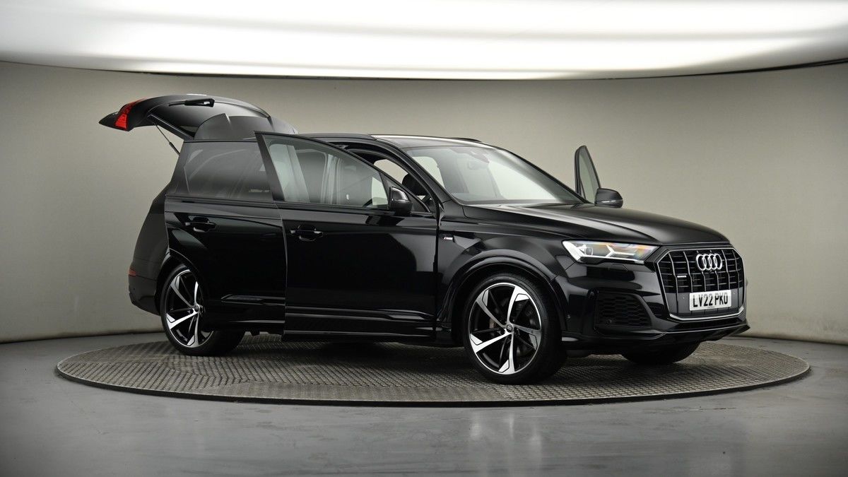 More views of Audi Q7