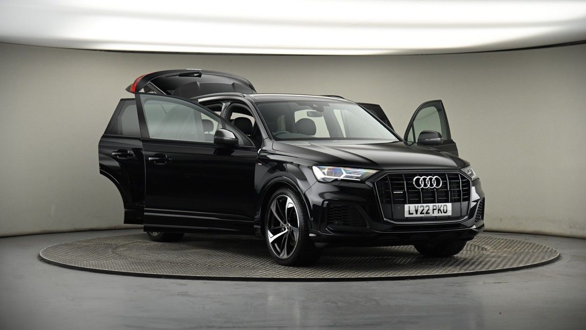More views of Audi Q7
