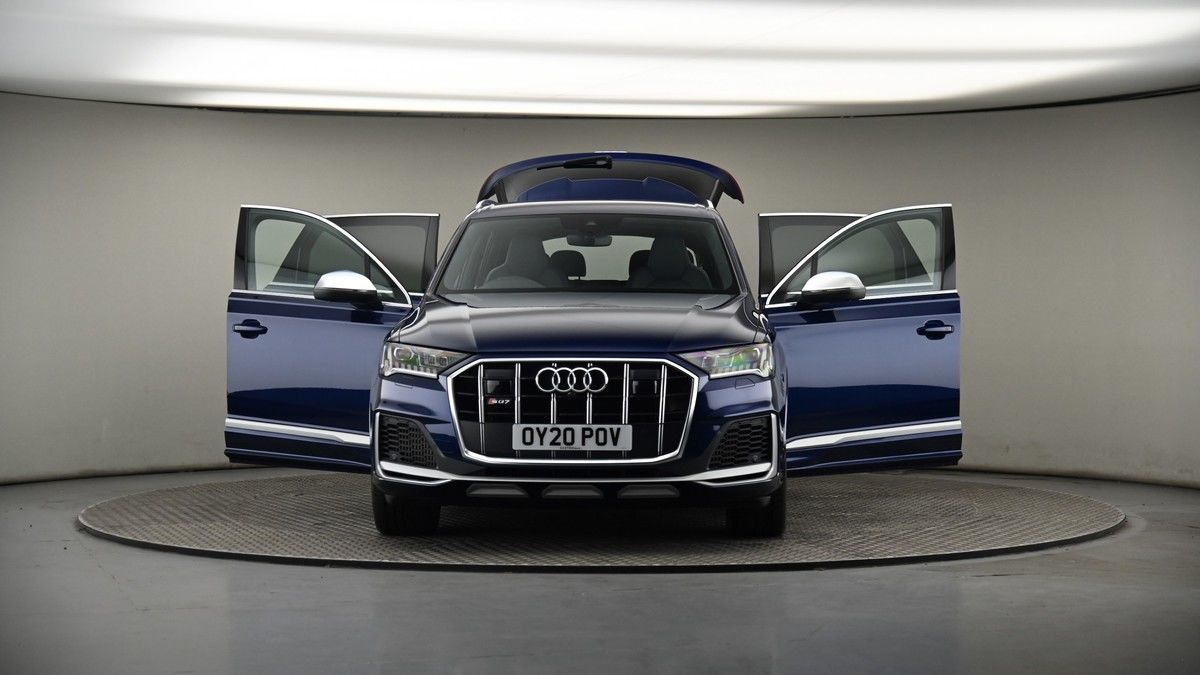 More views of Audi SQ7