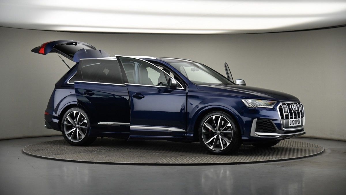 More views of Audi SQ7