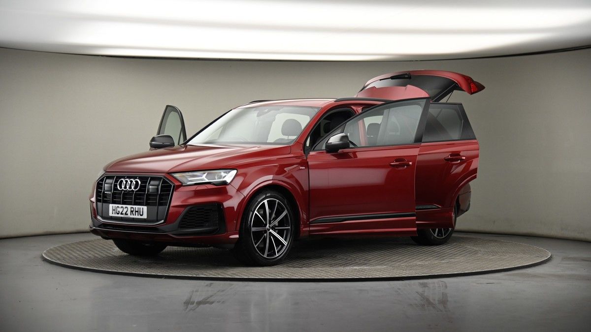 More views of Audi Q7