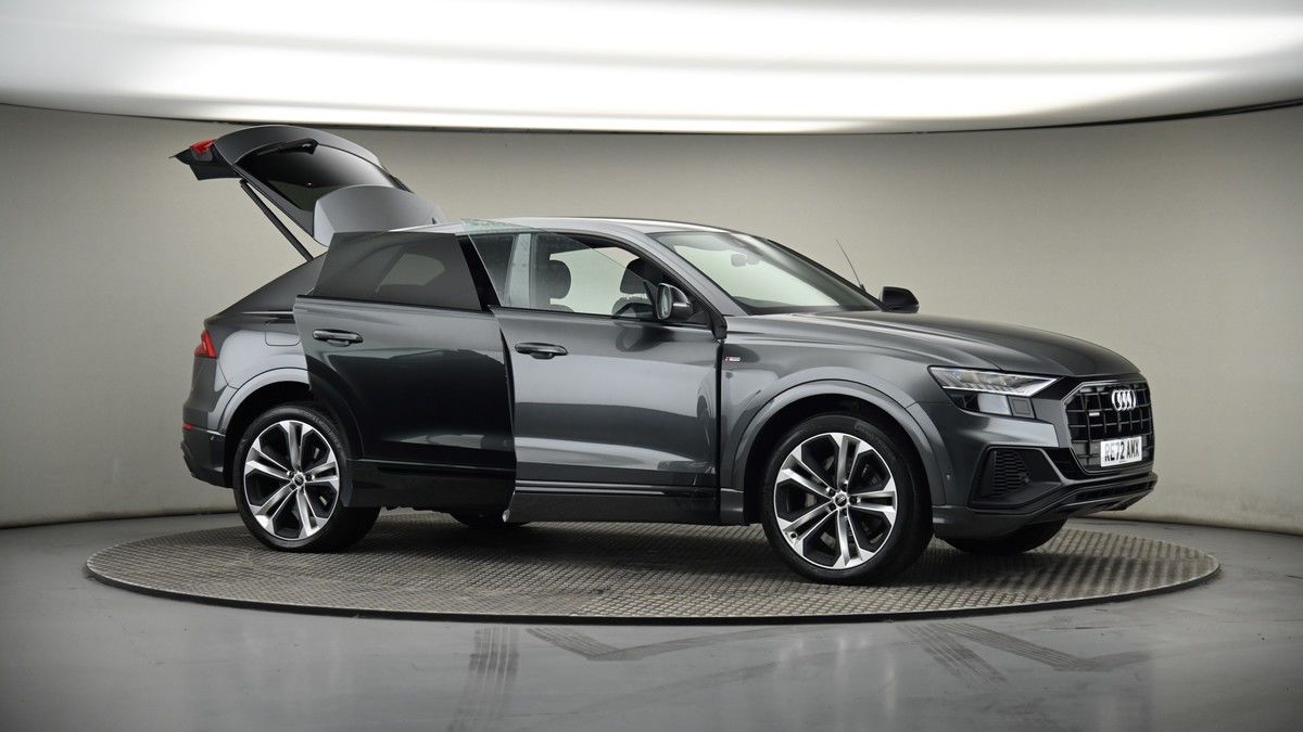 More views of Audi Q8