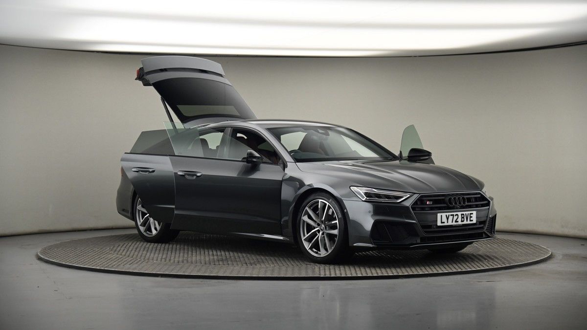 More views of Audi S7