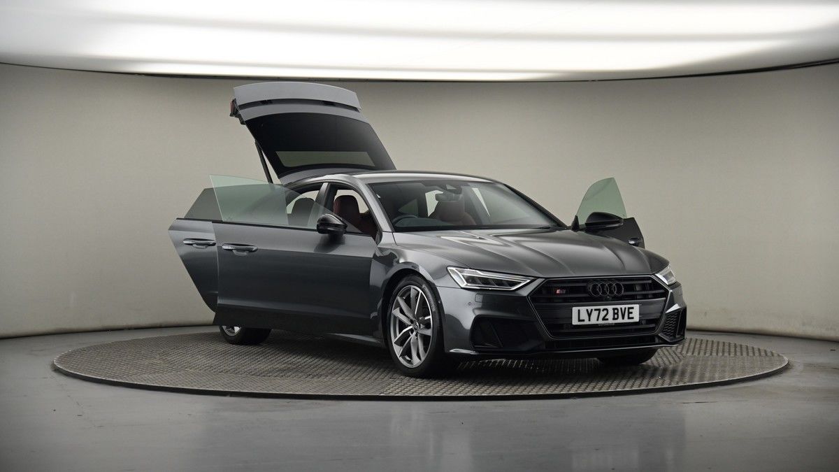 More views of Audi S7