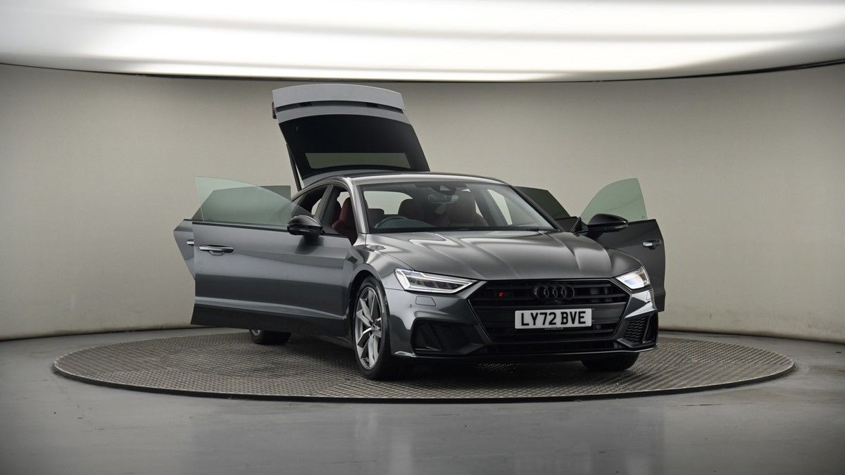 More views of Audi S7