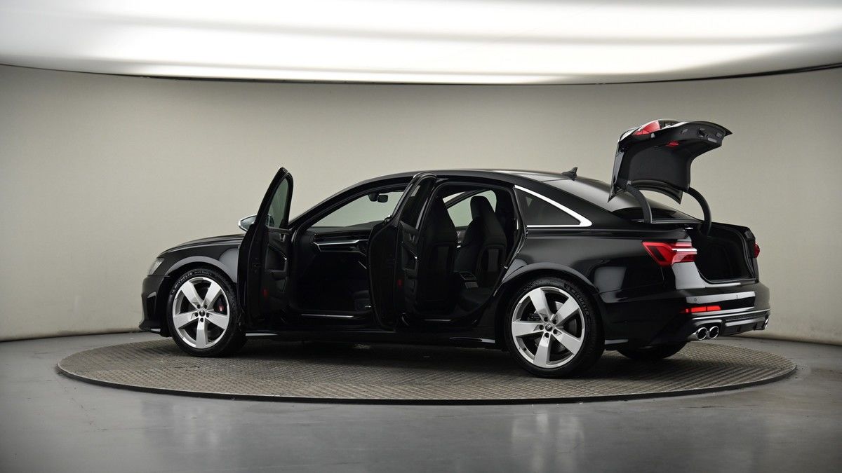 More views of Audi S6 Saloon