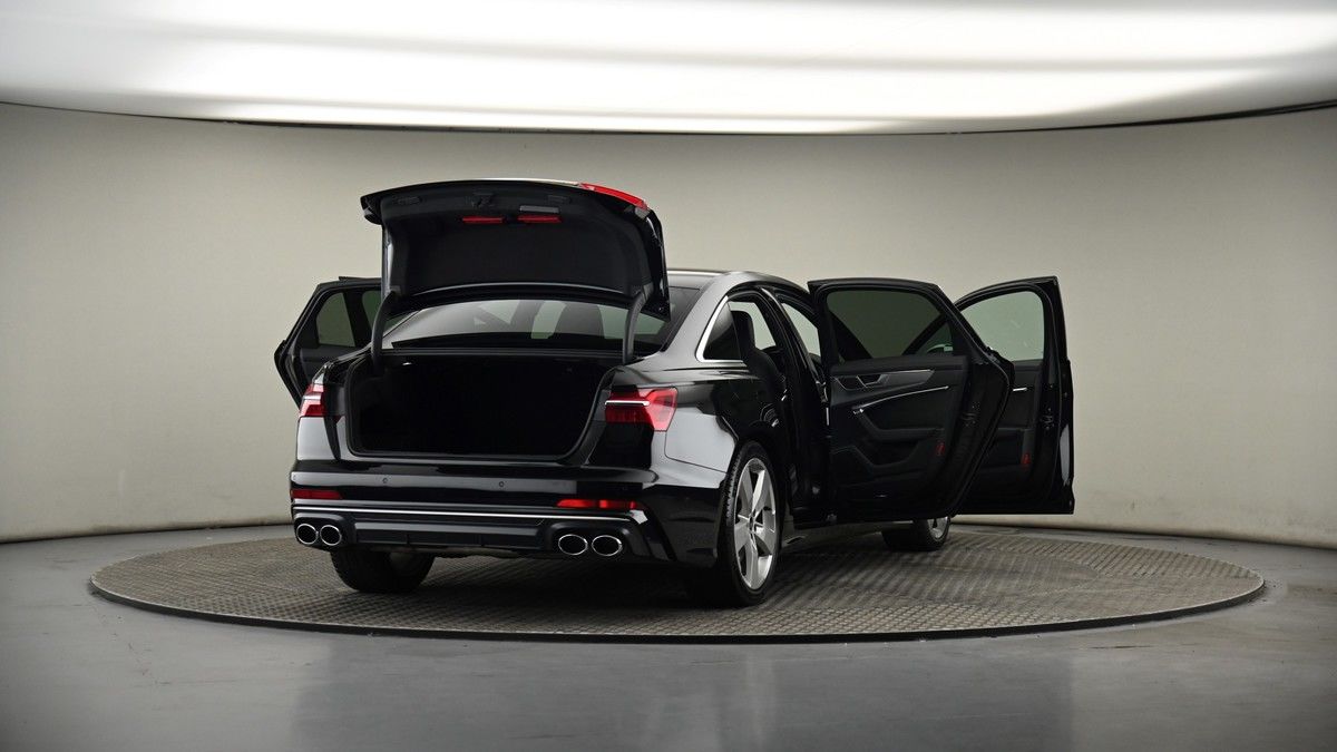 More views of Audi S6 Saloon