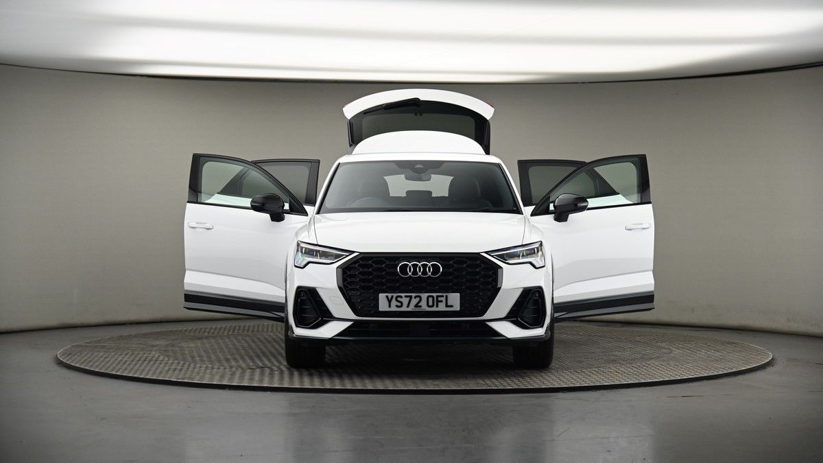 More views of Audi Q3
