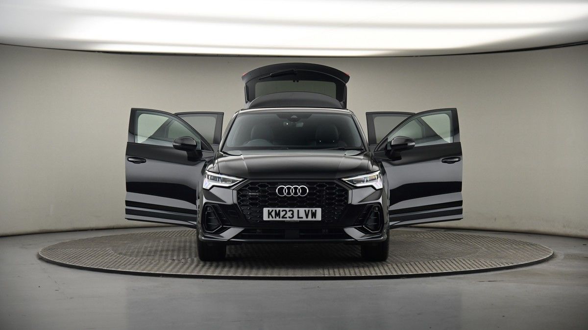 More views of Audi Q3