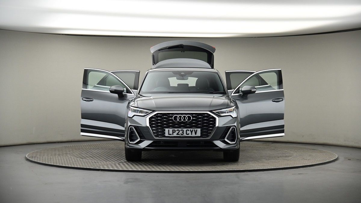 More views of Audi Q3