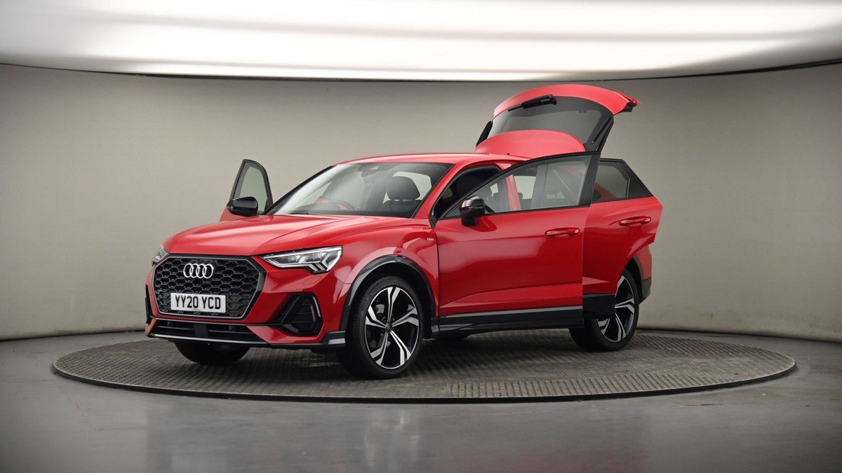 More views of Audi Q3