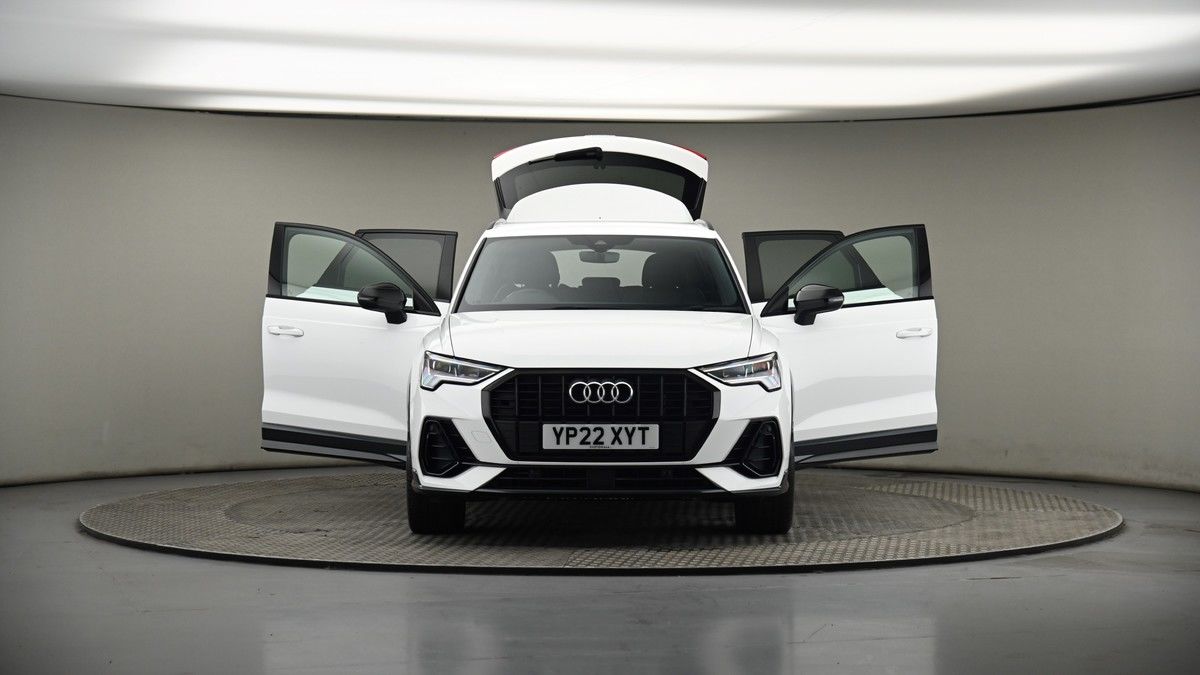More views of Audi Q3
