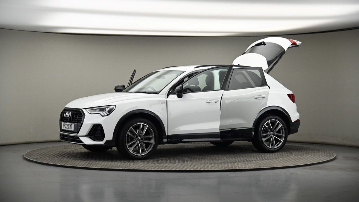 More views of Audi Q3