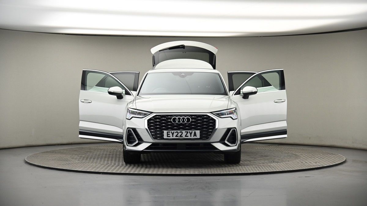 More views of Audi Q3