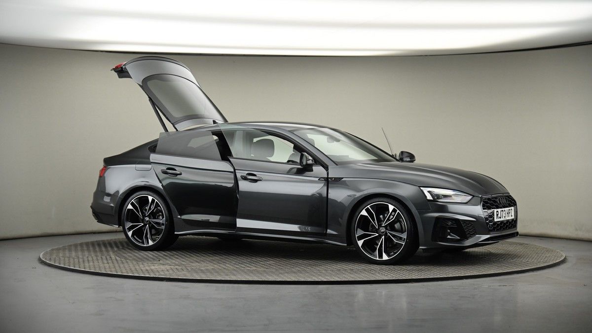 More views of Audi A5