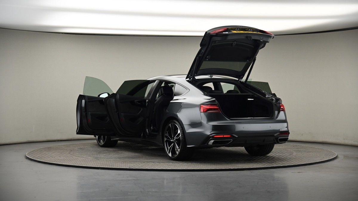 Audi A5 Image 7