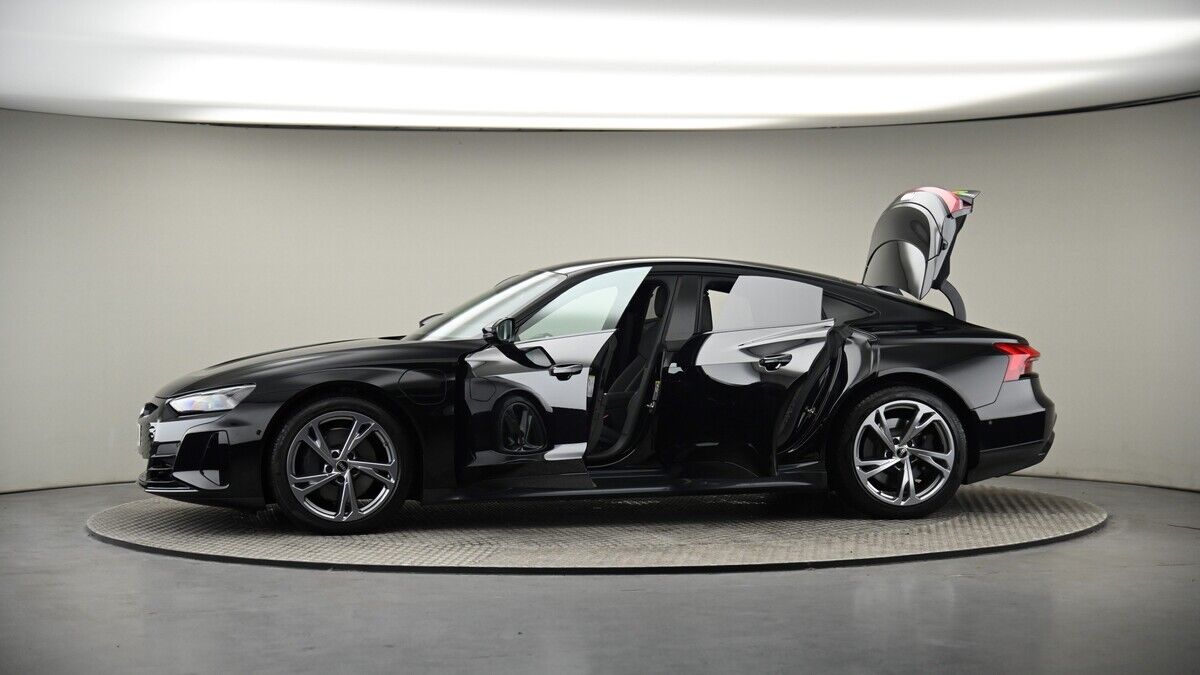 More views of Audi e-tron GT