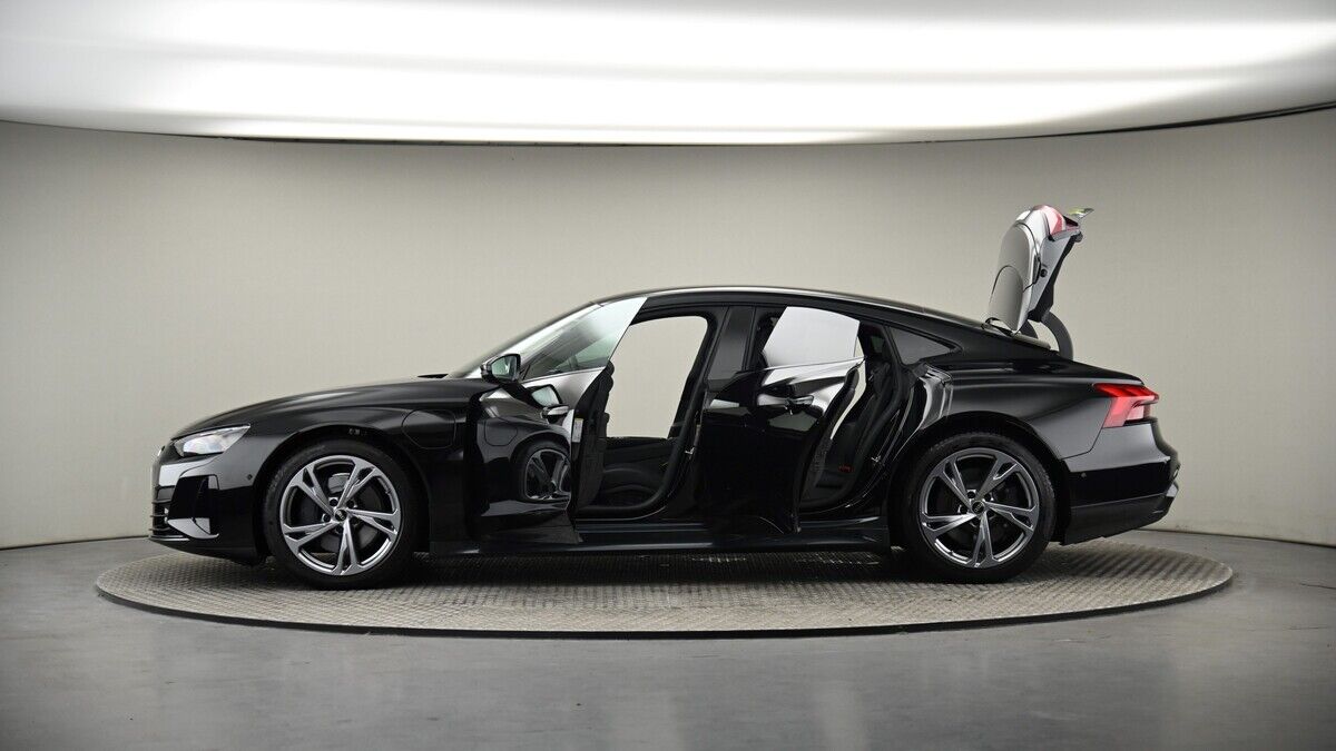More views of Audi e-tron GT