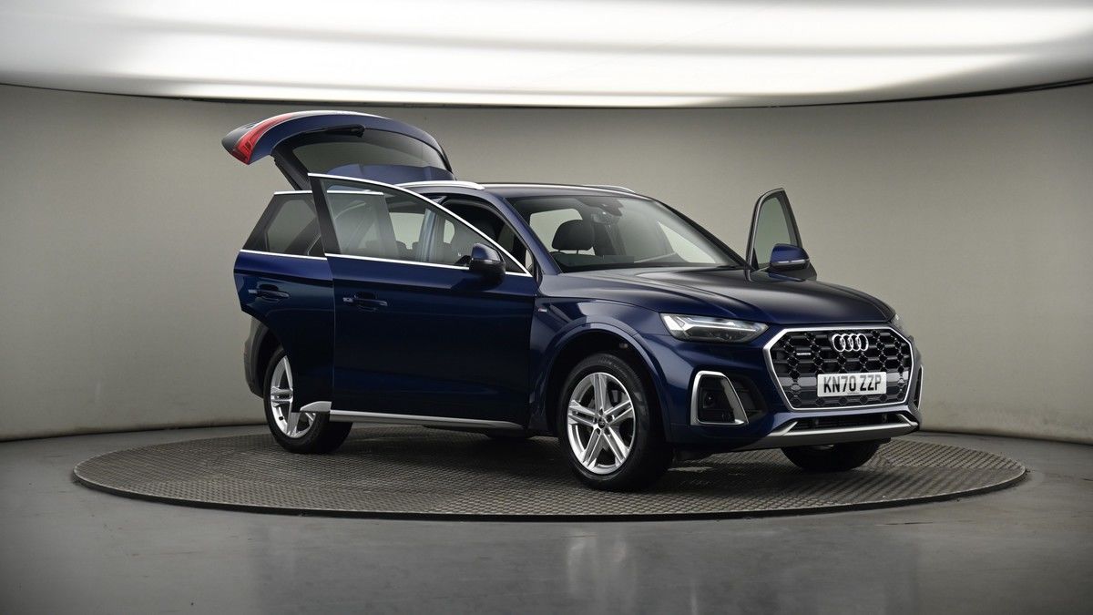 More views of Audi Q5