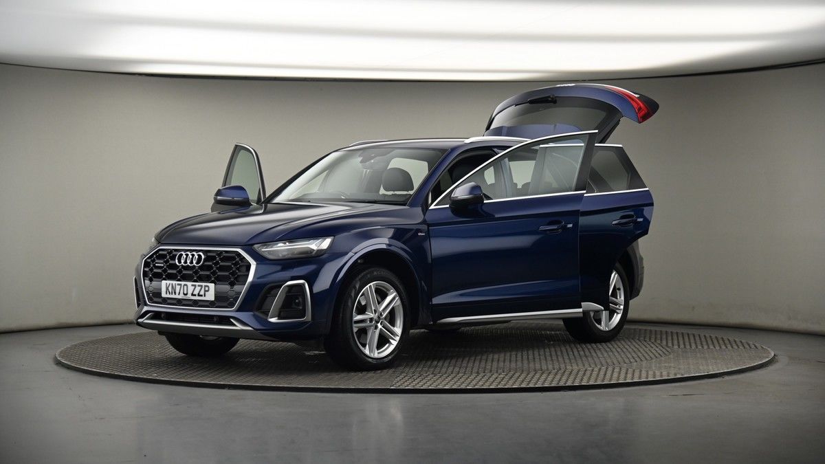 More views of Audi Q5