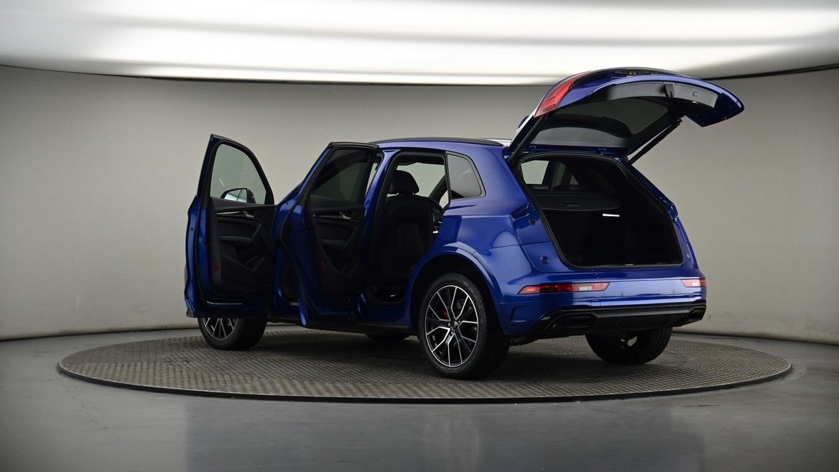 More views of Audi Q5