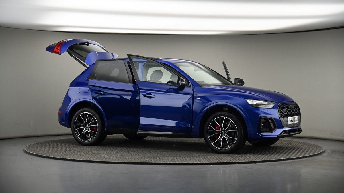 More views of Audi Q5