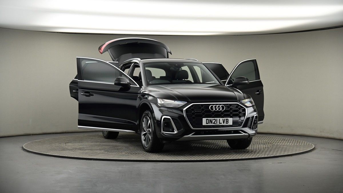 More views of Audi Q5
