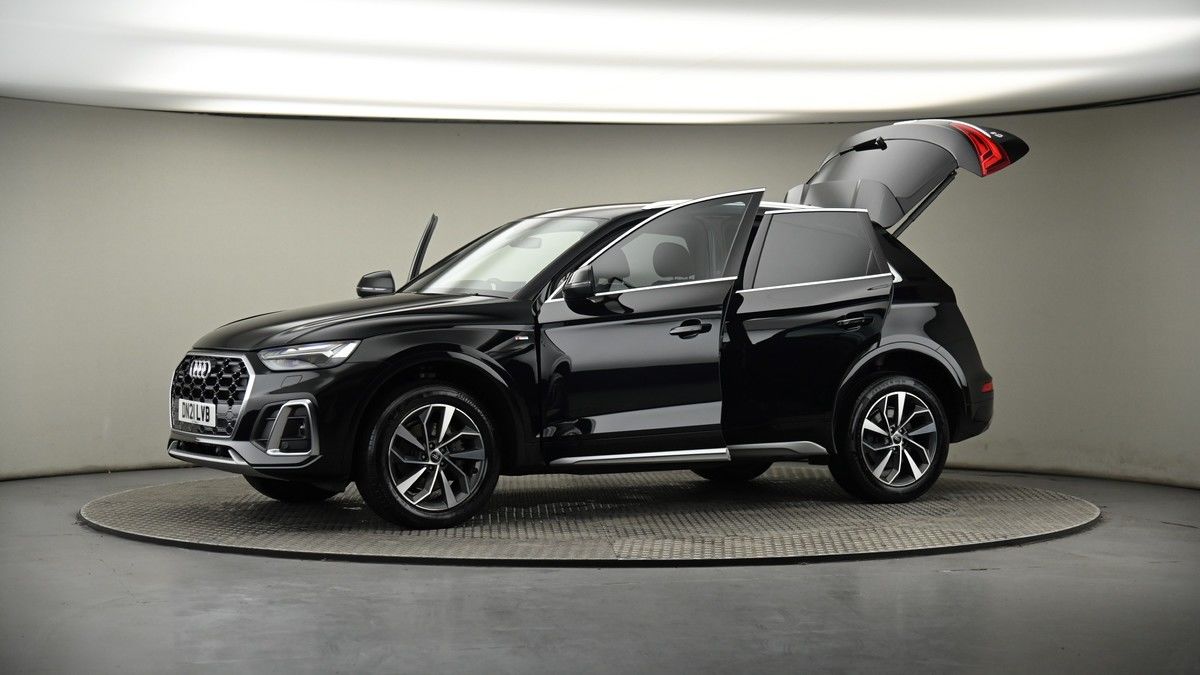 More views of Audi Q5