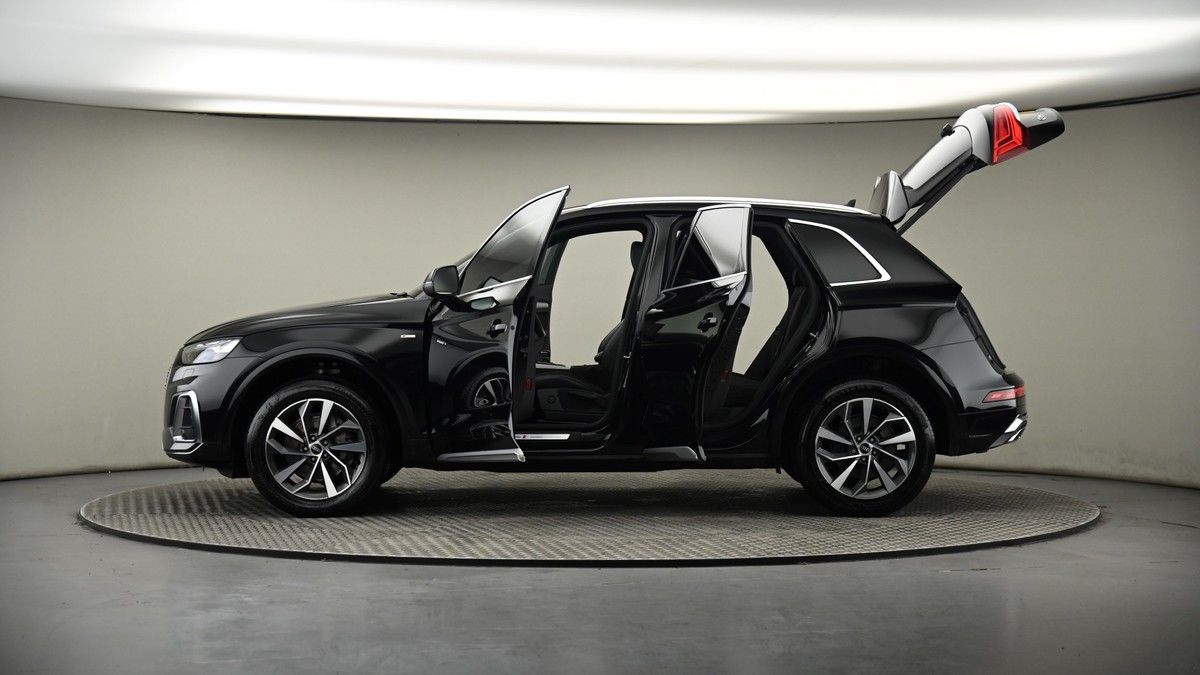 More views of Audi Q5