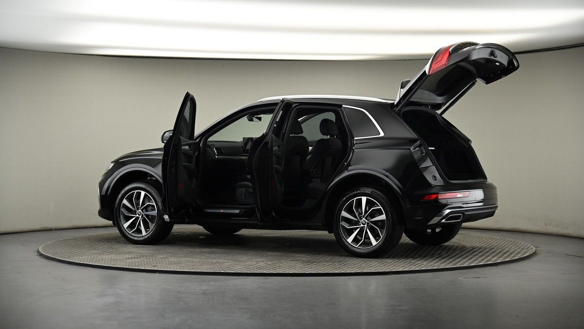 More views of Audi Q5