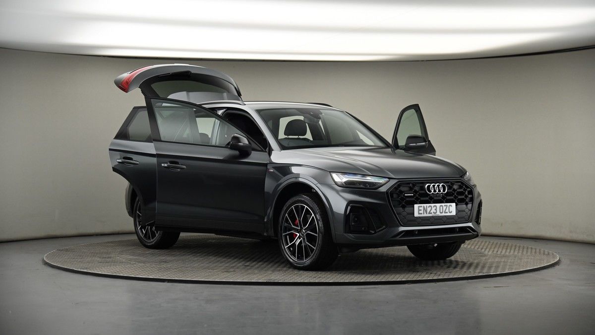 More views of Audi Q5