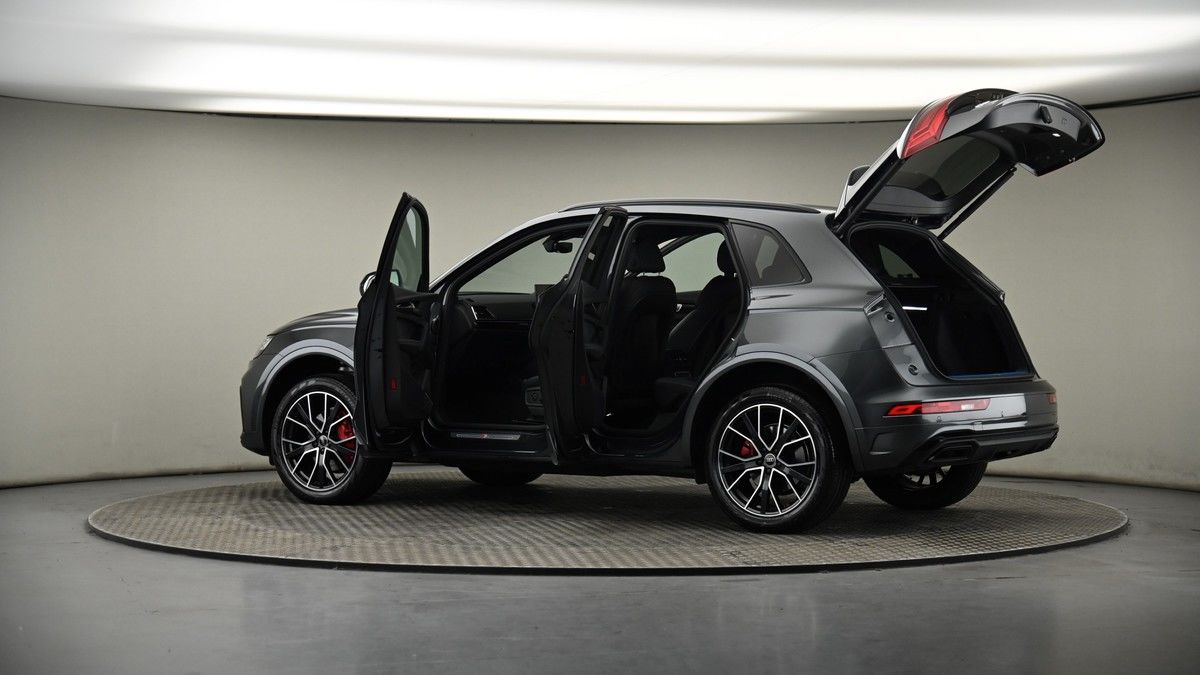 More views of Audi Q5