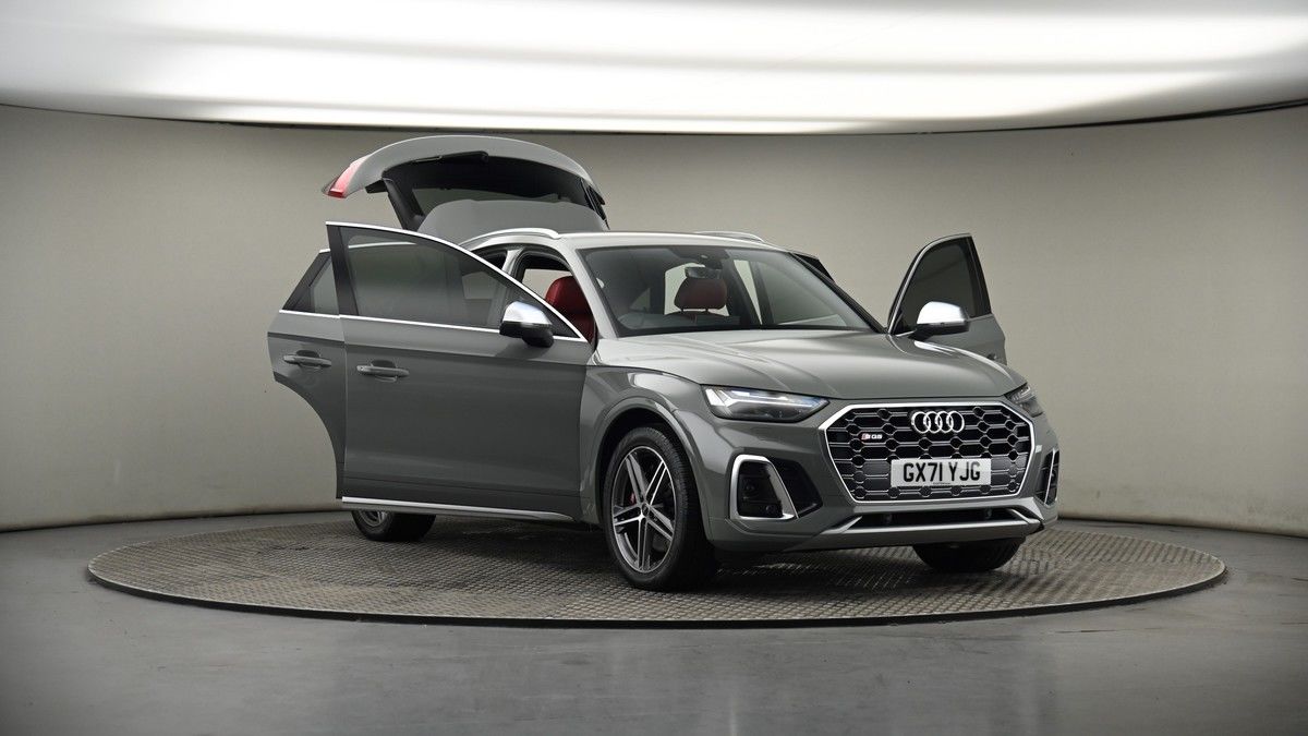 More views of Audi SQ5