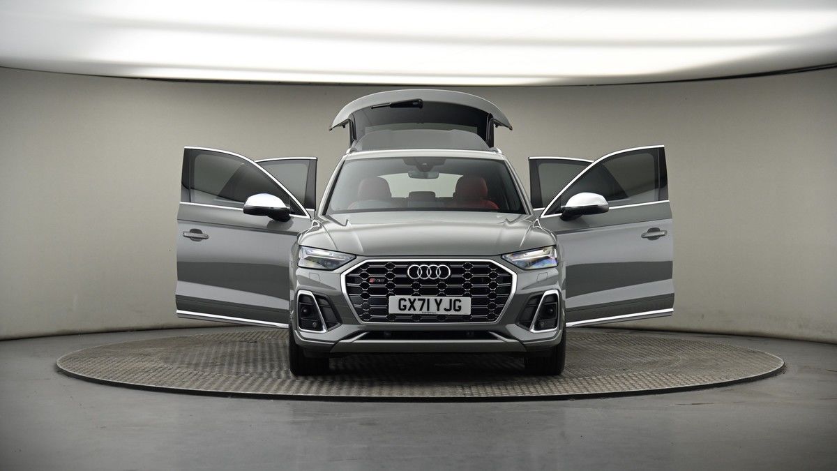 More views of Audi SQ5