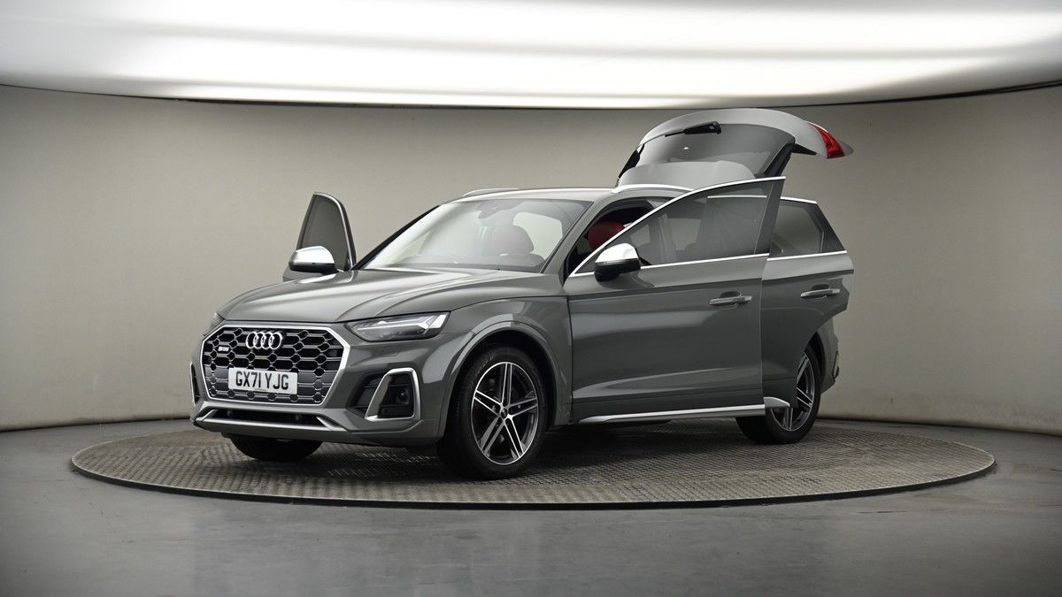 More views of Audi SQ5