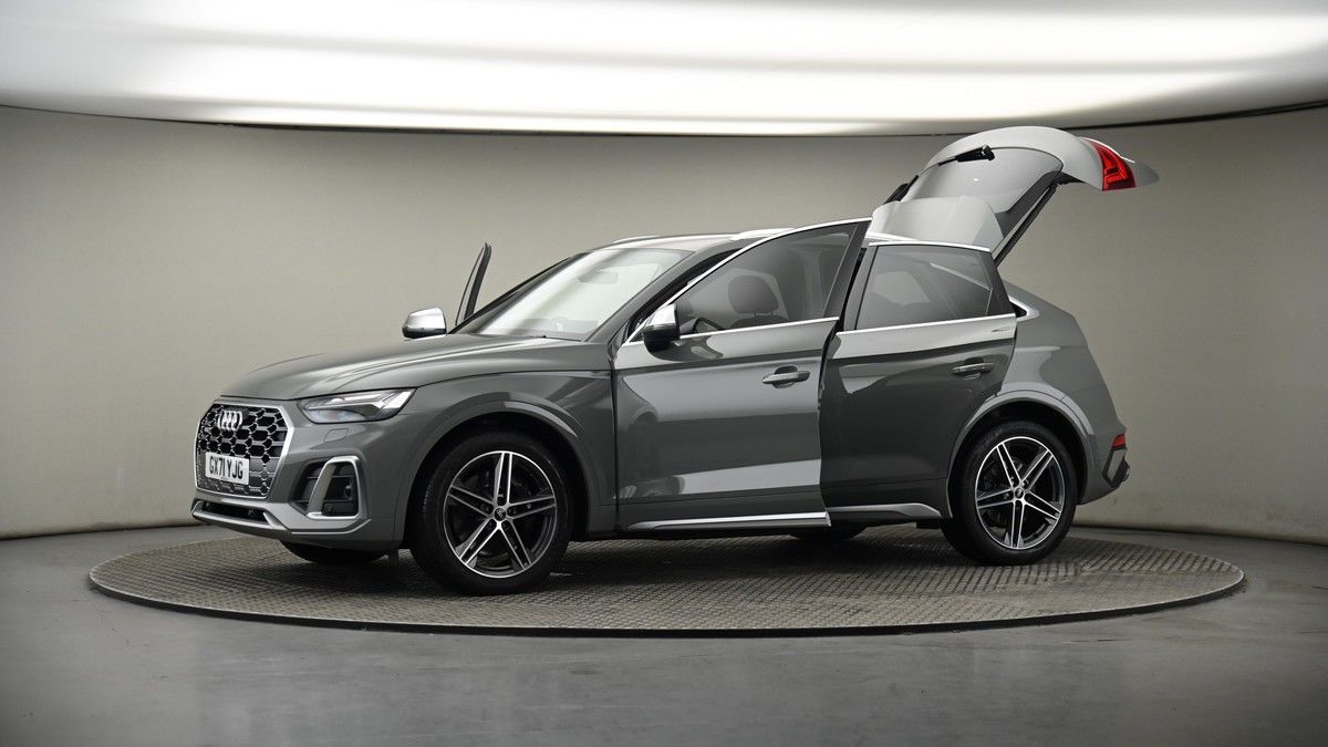 More views of Audi SQ5