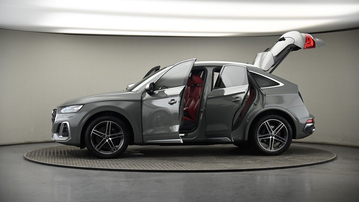 More views of Audi SQ5