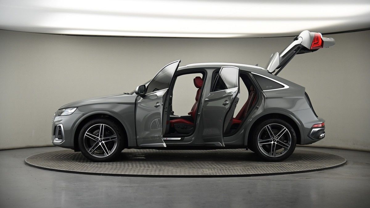 More views of Audi SQ5