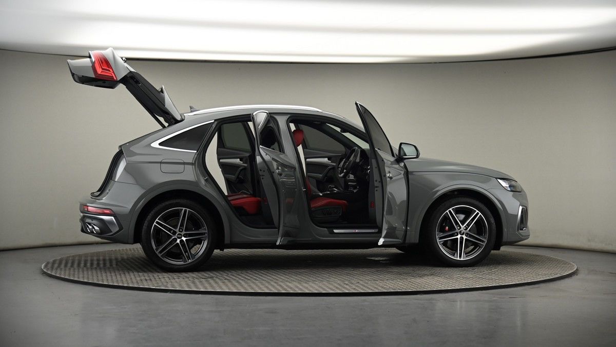 More views of Audi SQ5