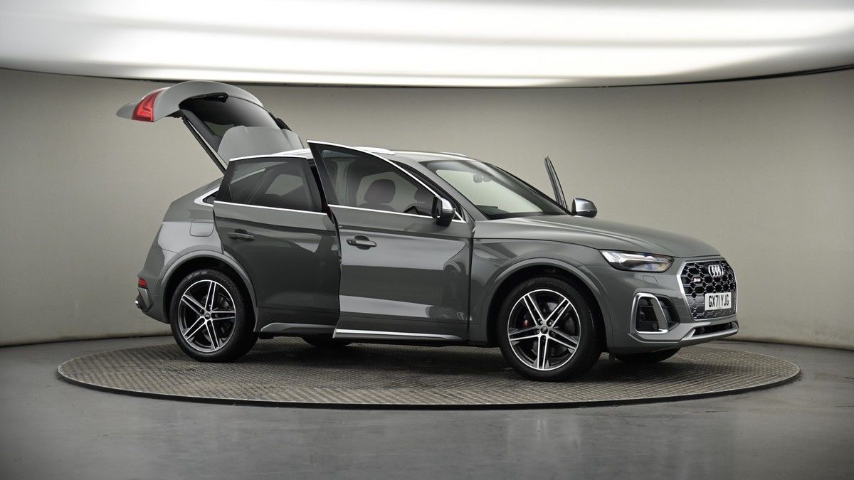 More views of Audi SQ5