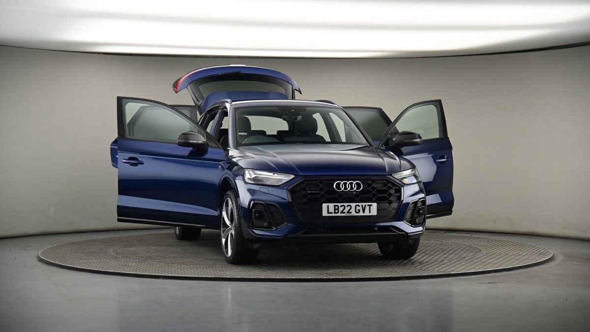 More views of Audi Q5