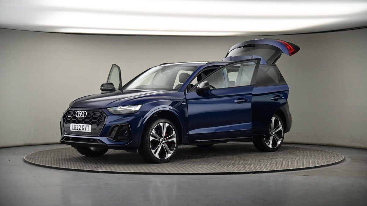 More views of Audi Q5