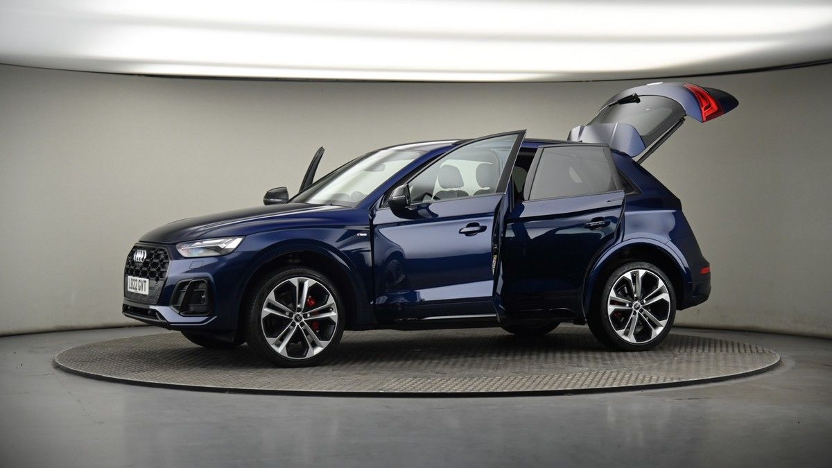 More views of Audi Q5