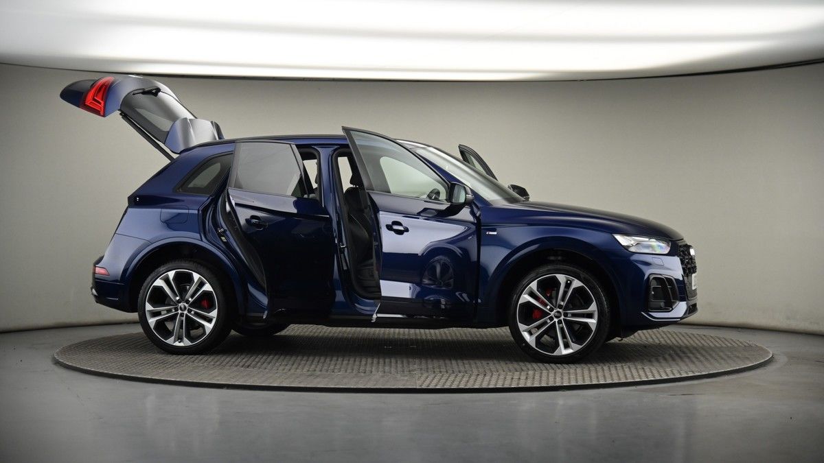 More views of Audi Q5