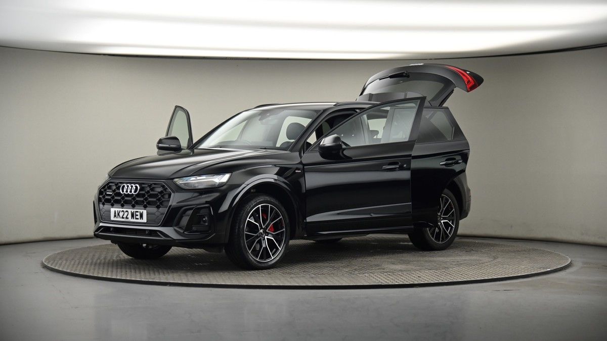 More views of Audi Q5