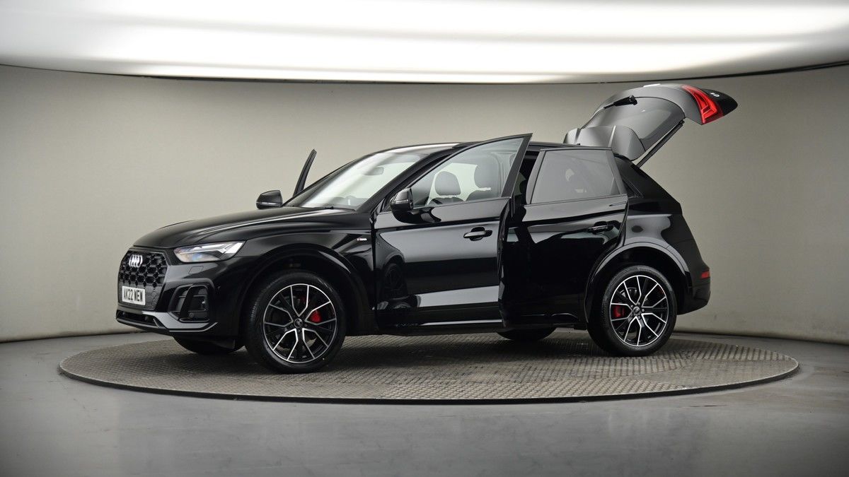 More views of Audi Q5