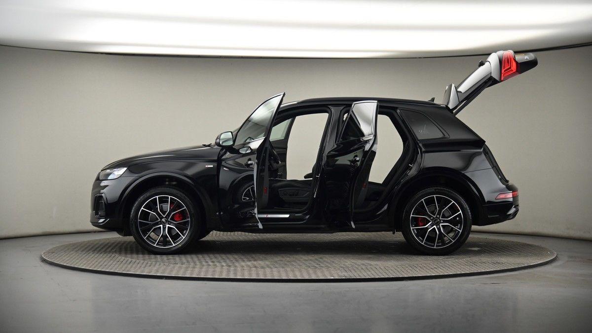 More views of Audi Q5
